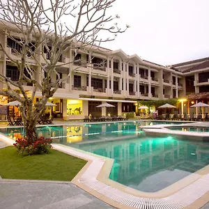 4* Otel Historic